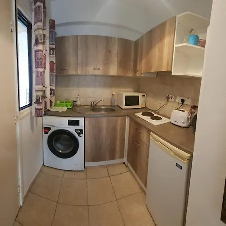 Appartement Cozy Studio With Terrace, Sea Views, Near Beaches And Amenities *