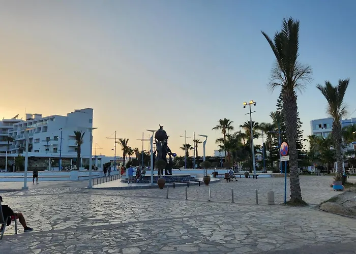 Cozy With Terrace, Sea Views, Near Beaches And Amenities Apartamento