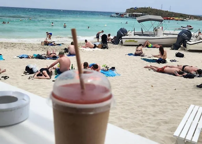 Cozy With Terrace, Sea Views, Near Beaches And Amenities アパート